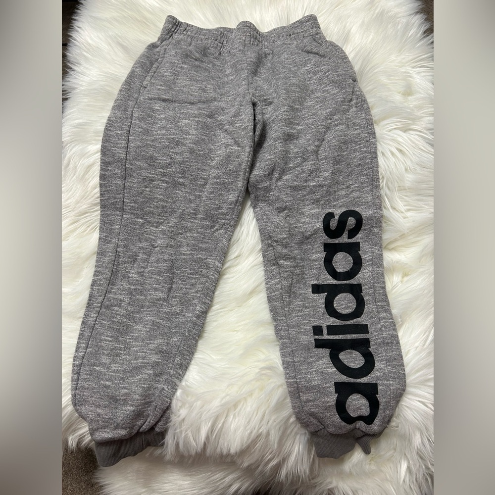 Size 10-12 Boys Adidas Joggers E1